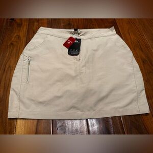 NWT Antigua golf skort 8